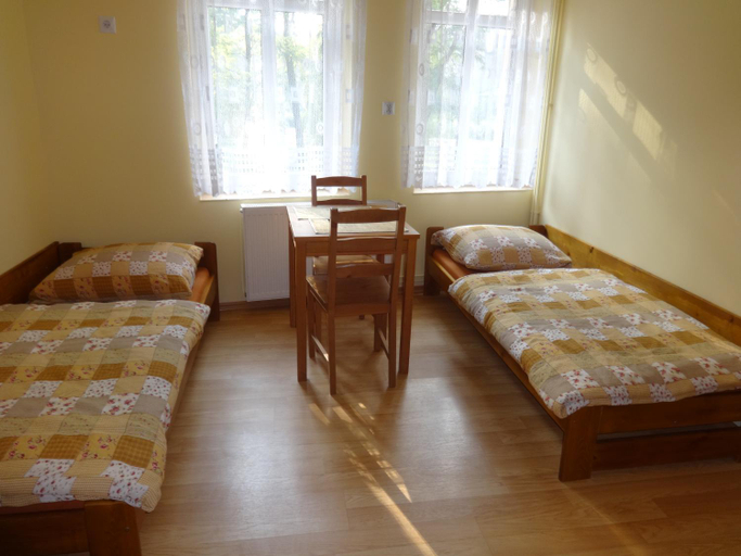 Others 4, Apartamenty NOCLEGI BEDZIN, Będzin