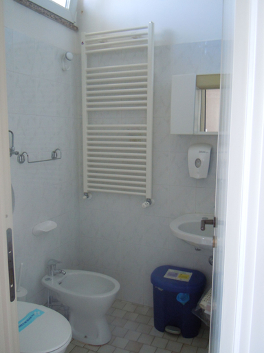 Bathroom 4, Hotel Bel Sogno, Rimini