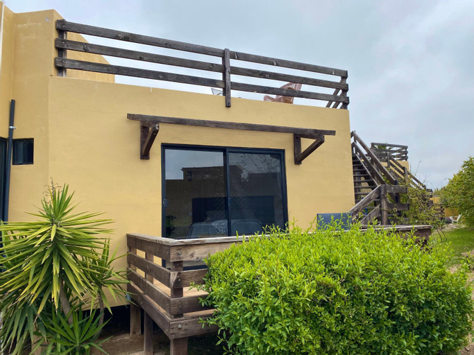 Exterior 2
