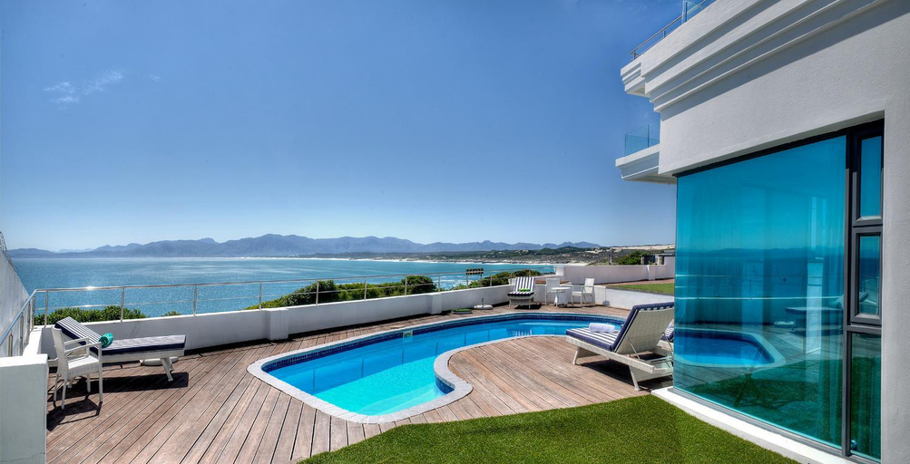 Sport & Beauty 2, Cliff Lodge, Overberg