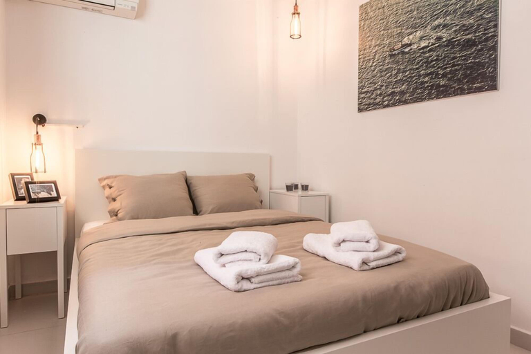 Bedroom 3, Pink Mango Hostel, Attica