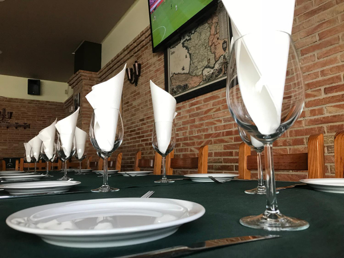 Food & Drinks 4, Hostal Ardoi, Navarra