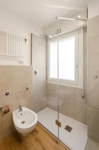 Bathroom 3, Il Campo Apartments, Bologna