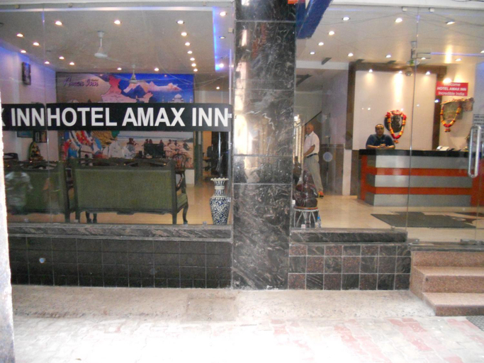 Exterior & Views 2, Hotel Amax Inn, Delhi