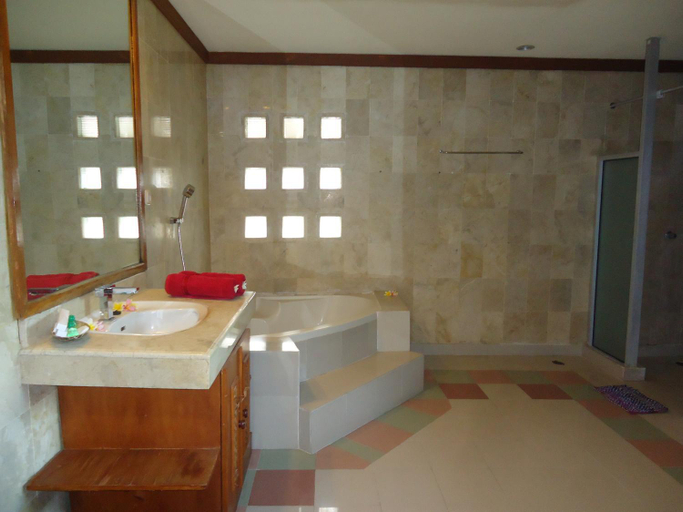 Bathroom 2, Ananda Resort Seminyak, Badung