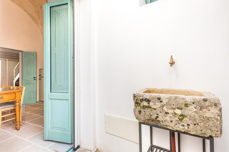 Courtyard 4, 3292 Terra Allisti - Casa 1 by Barbarhouse, Lecce