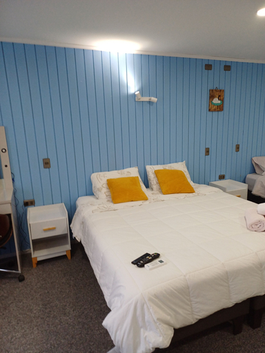 Others 5, Hostal 1009 Valdivia, Valdivia