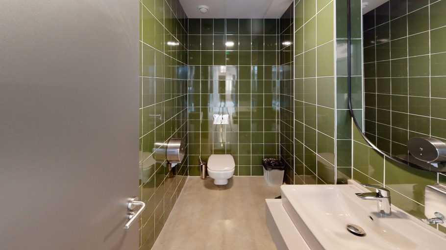 Bathroom 2, Micampus Alicante, Alicante