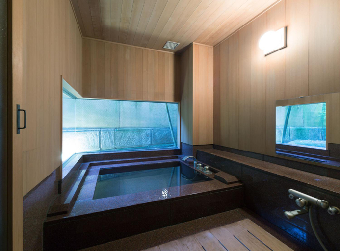 Bathroom 3, Kinjohro, Kanazawa