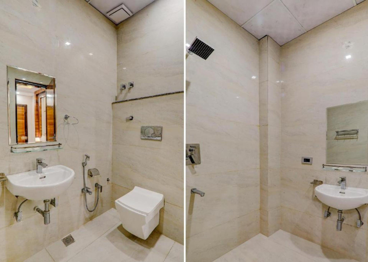 Bathroom, Hotel Shree Dev Villa, Kanpur Nagar