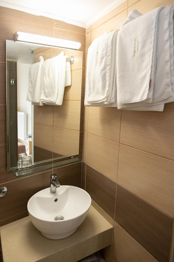 Bathroom 5, Kronos Hotel, Crete