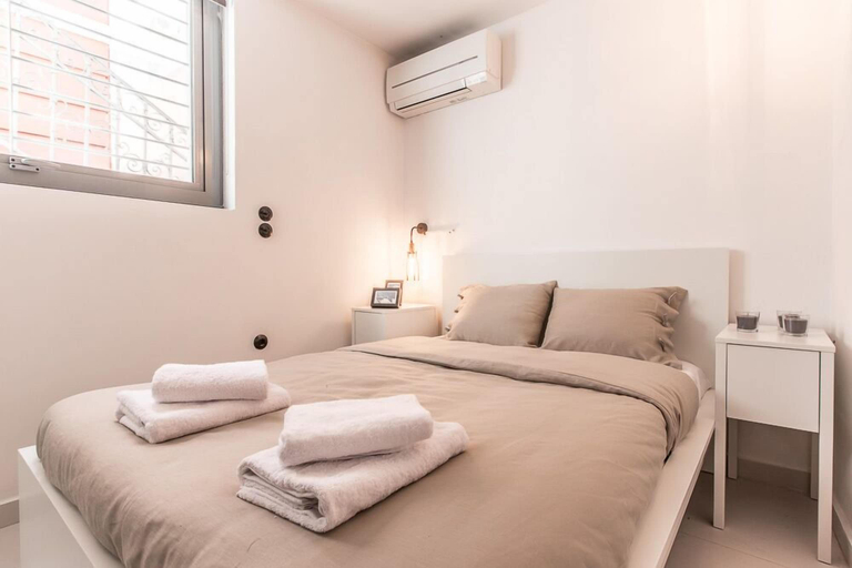 Bedroom 4, Pink Mango Hostel, Attica