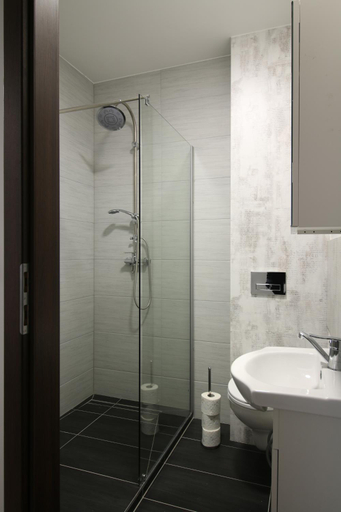Bathroom 3, Willa BROWAR - Komfortowe Pokoje w Centrum, Starogard