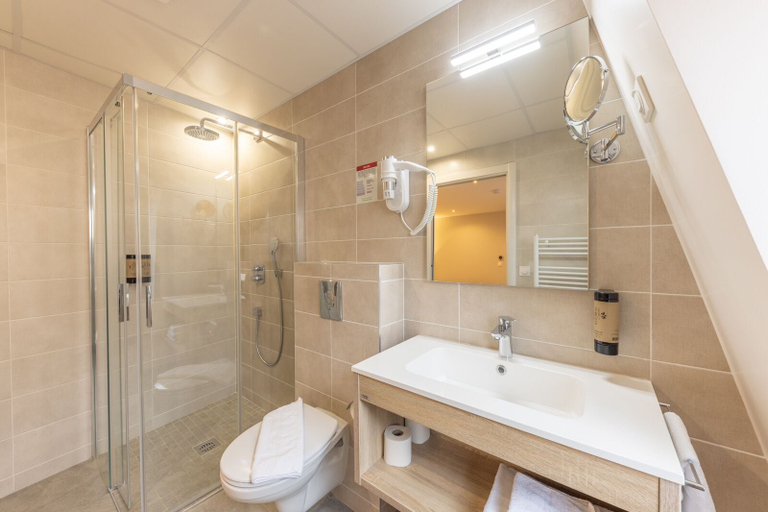Bathroom 3, HOTEL SAINT AUGUSTIN, Bas-Rhin