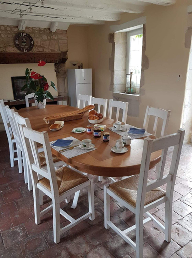 Others 3, Le Domaine de Bella, Vienne