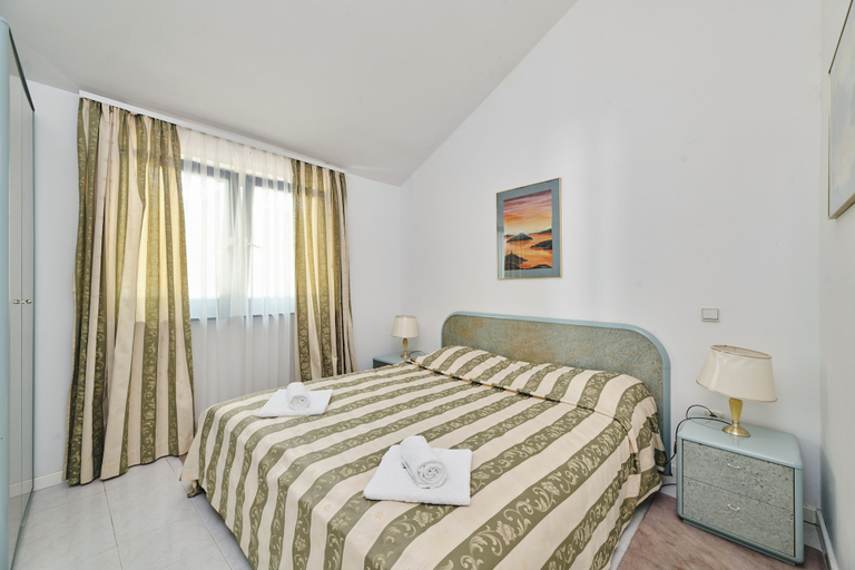 Bedroom 2, Apartments Astra, Vrsar