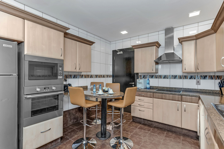 Dining Room 10