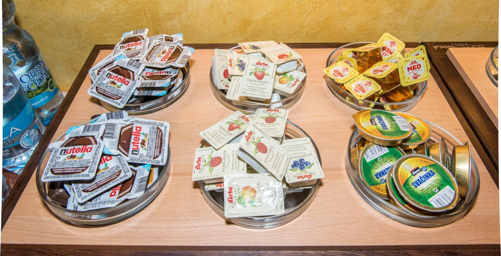 Food & Drinks 5, Hotel Cerny Slon, Praha 1