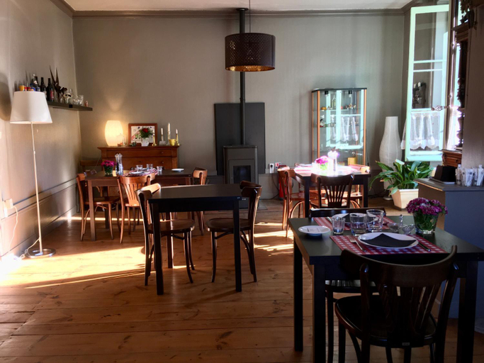 Others 4, La Maison de famille, Loire