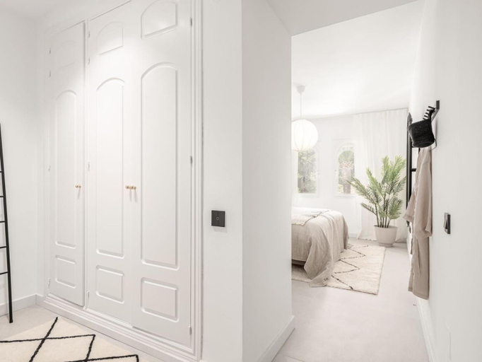 Others 3, Vogue styled flat in the heart of Nueva Andalucia, Málaga
