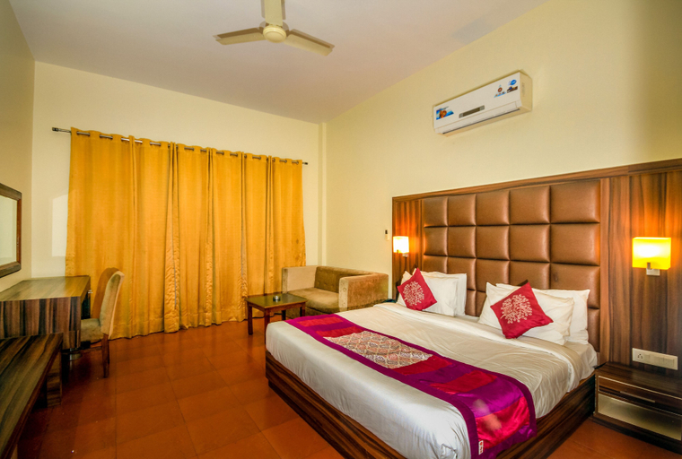 Bedroom 3, Hotel Pong View, Kangra
