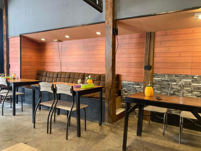 Food & Drinks, Koomdech Hotel, Sattahip
