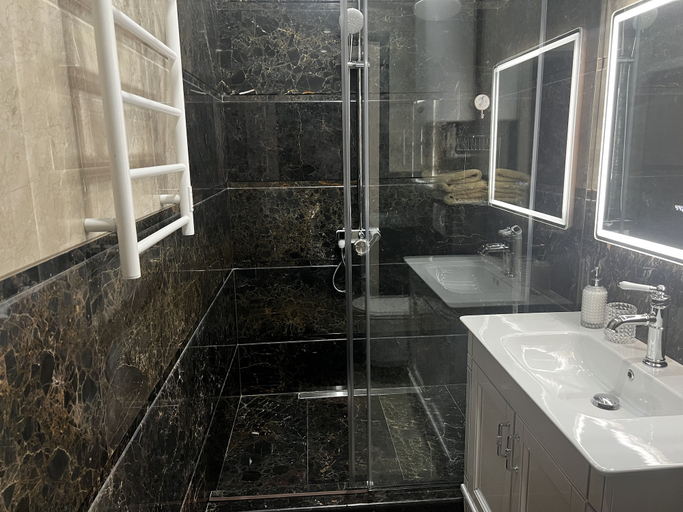 Bathroom 3, Royale Estates, Yerevan