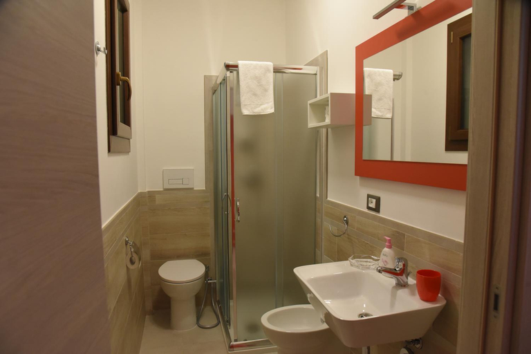 Bathroom, Il giardino dei tramonti, Lecce