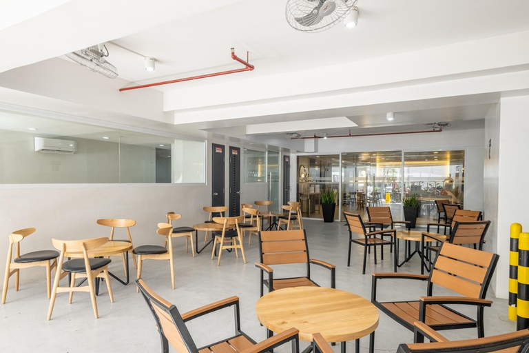 Food & Drinks 5, iHotel Uptown BGC , Taguig