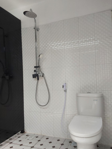 Bathroom 4