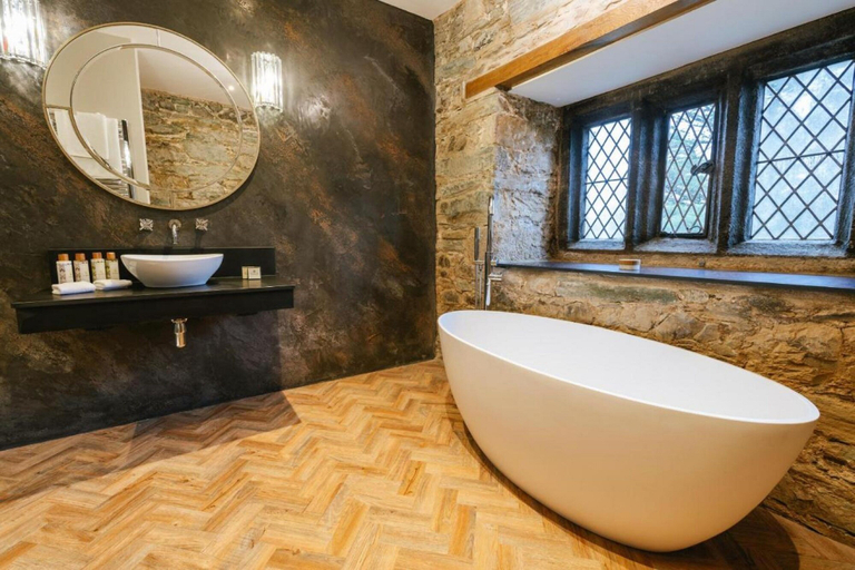 Bathroom 5, Boringdon Hall Hotel and Spa, Plymouth