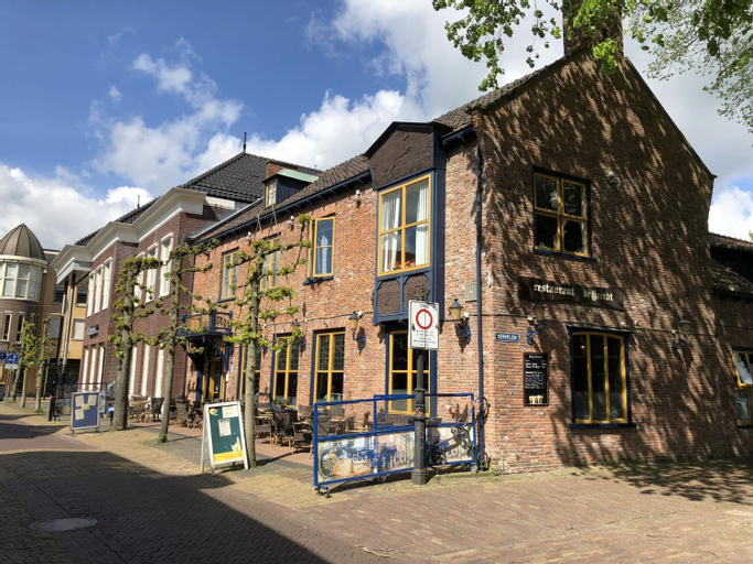 Chalet with private garden and terraces, Putten