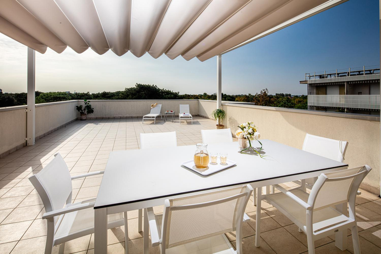 Balcony/terrace 4, Residence AIRONE, Udine