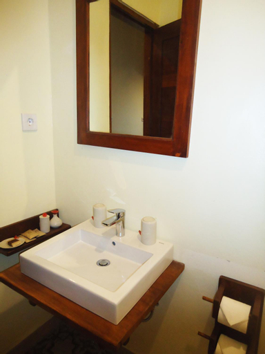 Bathroom 7