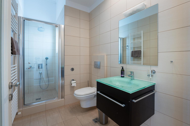 Bathroom, Angelinas Quarters - Kalamata Mediterranean Villas, Peloponnese