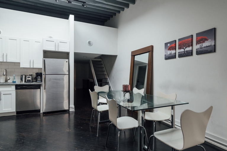 Dining Room 29