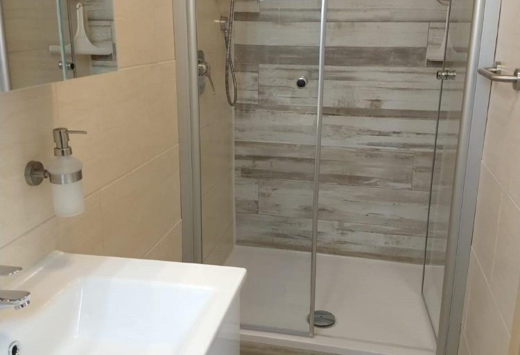 Bathroom 2, Pension "Der Sulzbachhof", Ansbach
