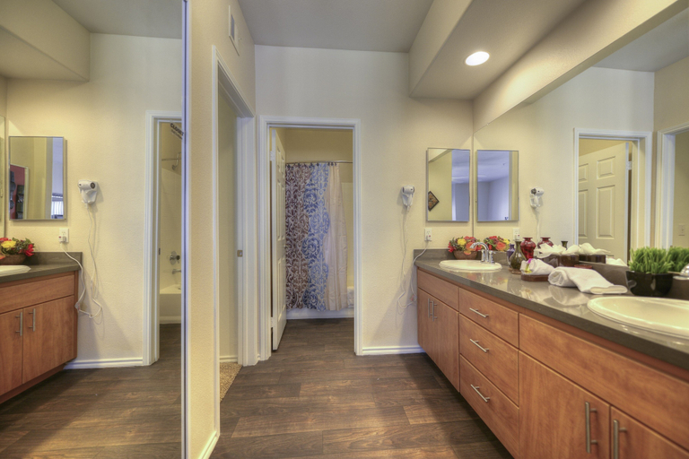 Bathroom 4, Meridian CondoResorts, Maricopa