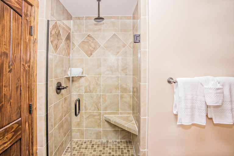 Bathroom 2, The Lodges at the Great Smoky Mountains, Sevier