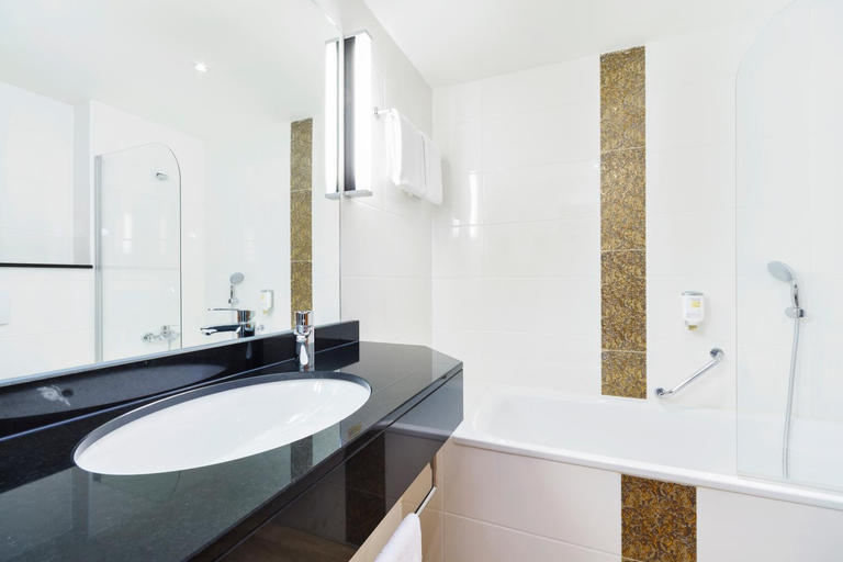 Bathroom 5, Luitpoldpark-Hotel, Ostallgäu