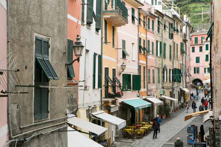 Others 5, Ludovica Flat, La Spezia