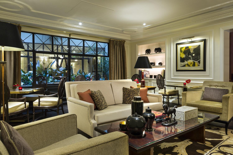 Others 5, Hotel Francois Premier, Paris