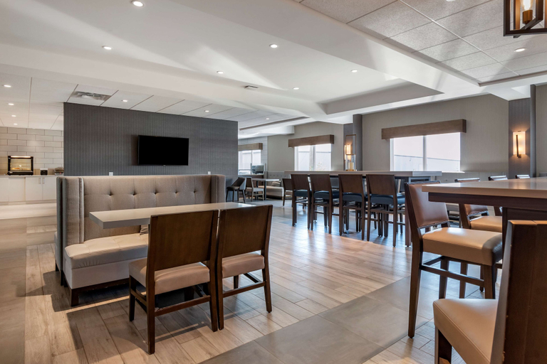 Food & Drinks 5, Best Western Premier Prince Albert, Division No. 15