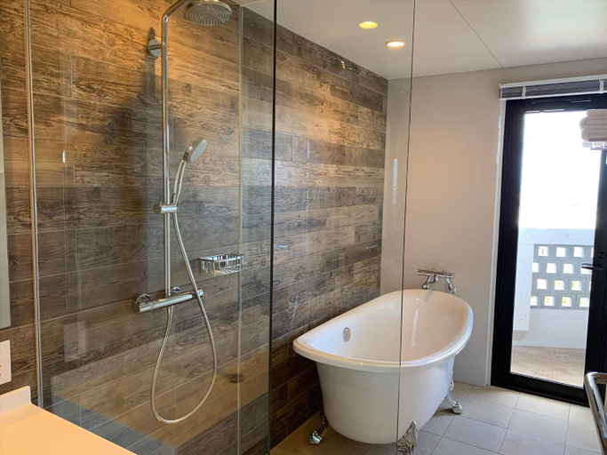 Bathroom 4, Condhotel ND, Yomitan