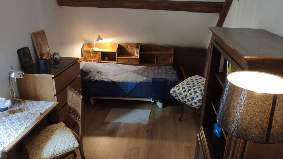 Bedroom 2, Bonne nuit, Oise