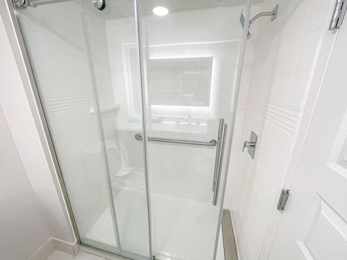 Bathroom 4