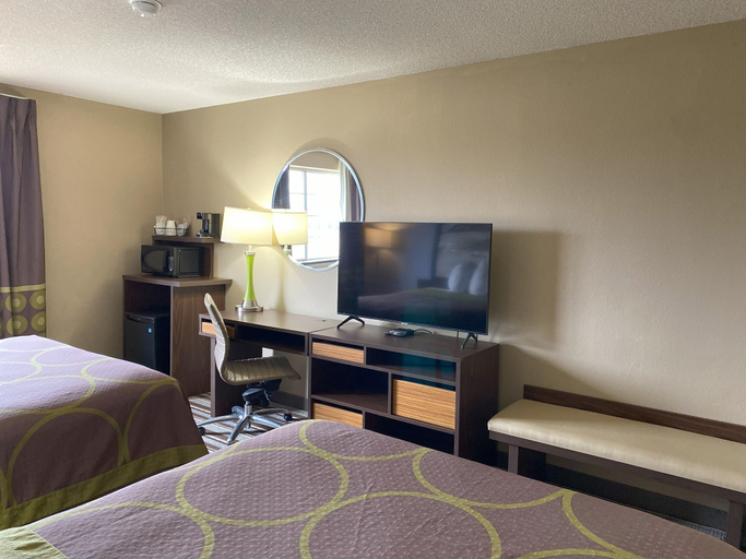Others 5, Super 8 by Wyndham Winfield/Quail Ridge Area, Cowley