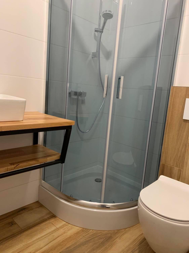 Bathroom 3, Las i woda, Gdańsk