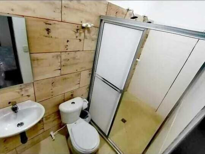 Bathroom 3, HOTEL D'NOSTRE, Ocaña