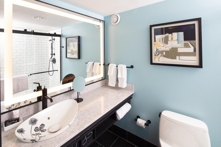 Bathroom 4, The Saint Kate, Milwaukee